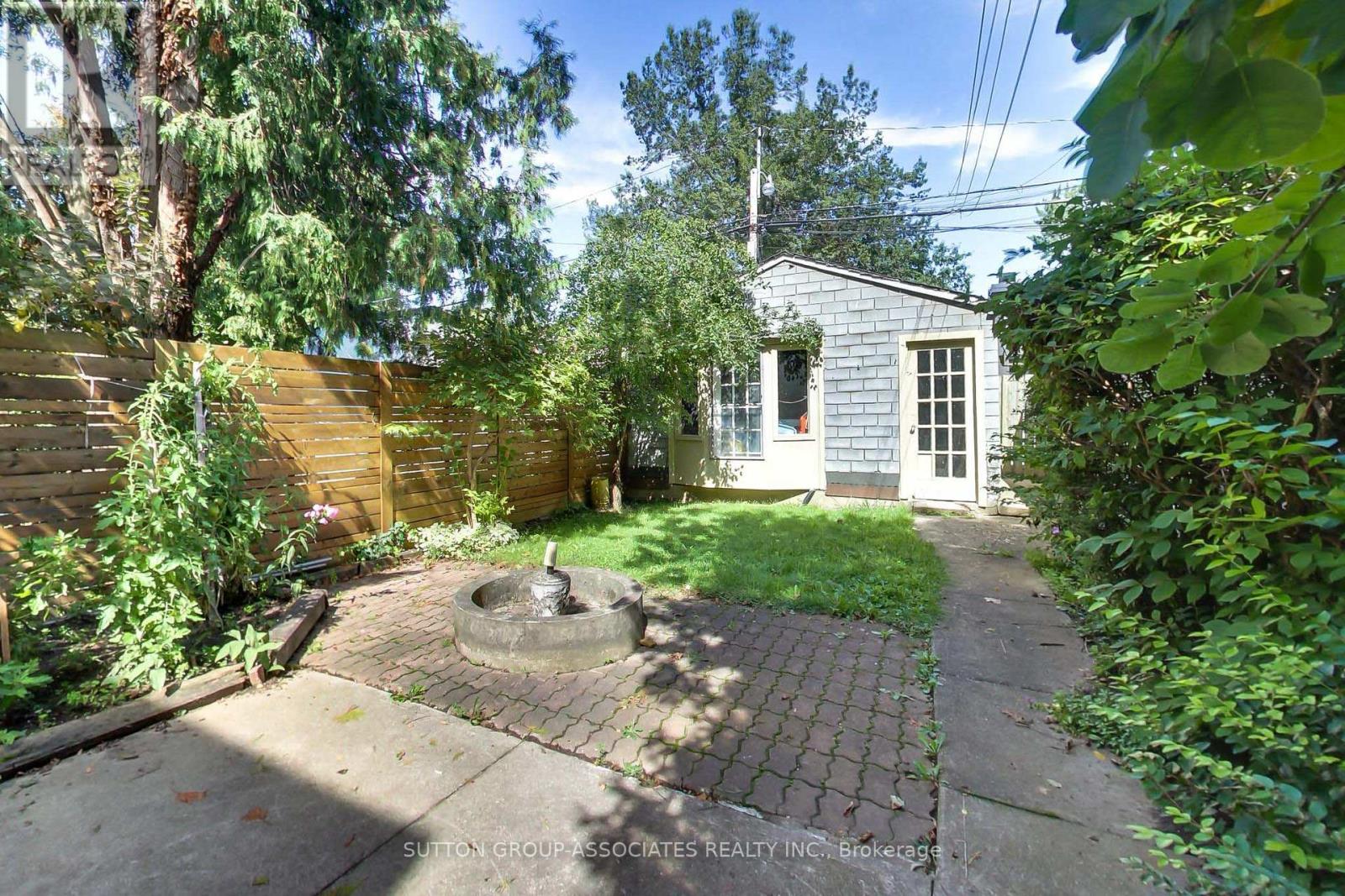 82 Helena Avenue, Toronto, Ontario  M6G 2H2 - Photo 36 - C13780896