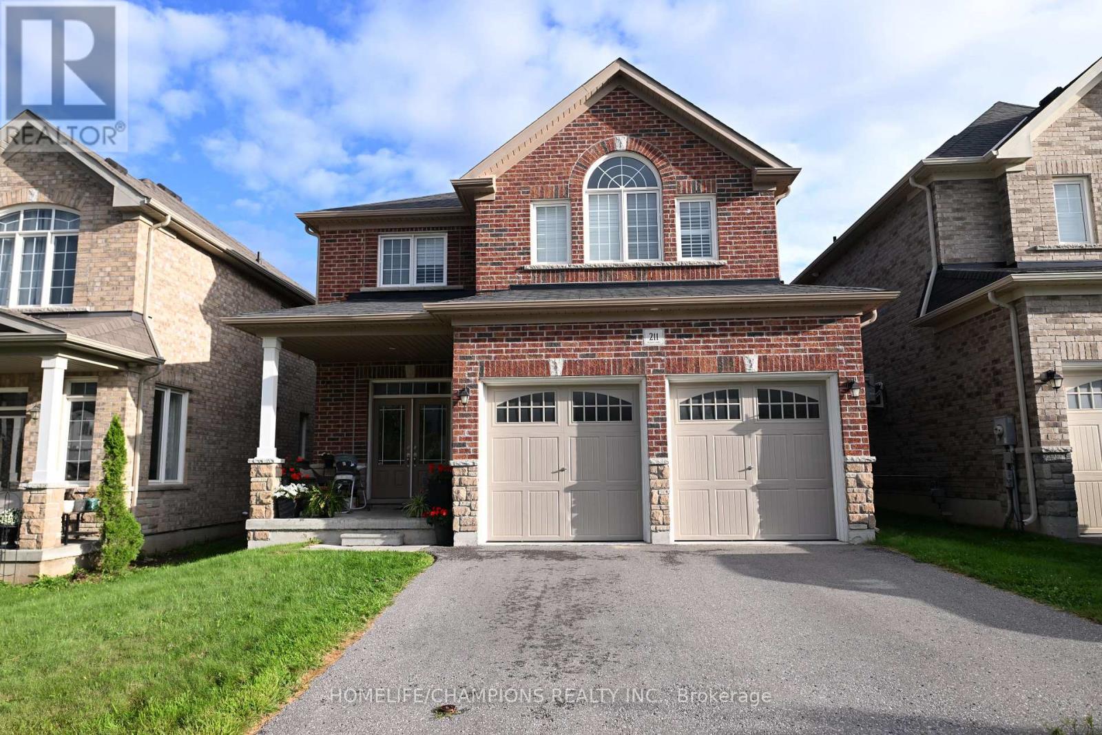 211 Northglen Boulevard, Clarington, Ontario  L1C 0T9 - Photo 1 - E13780750
