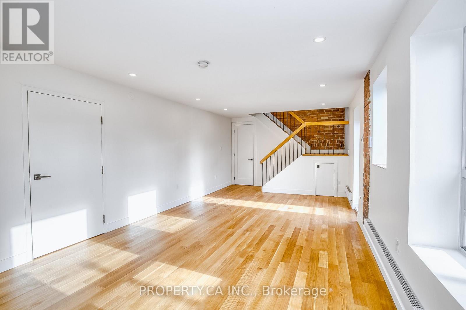 97 Lee Avenue, Toronto, Ontario  M4E 2P2 - Photo 24 - E13780770