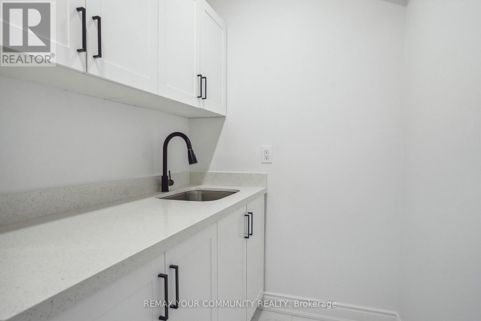 273 Delaney Drive, Ajax, Ontario  L1T 3S7 - Photo 10 - E13780822
