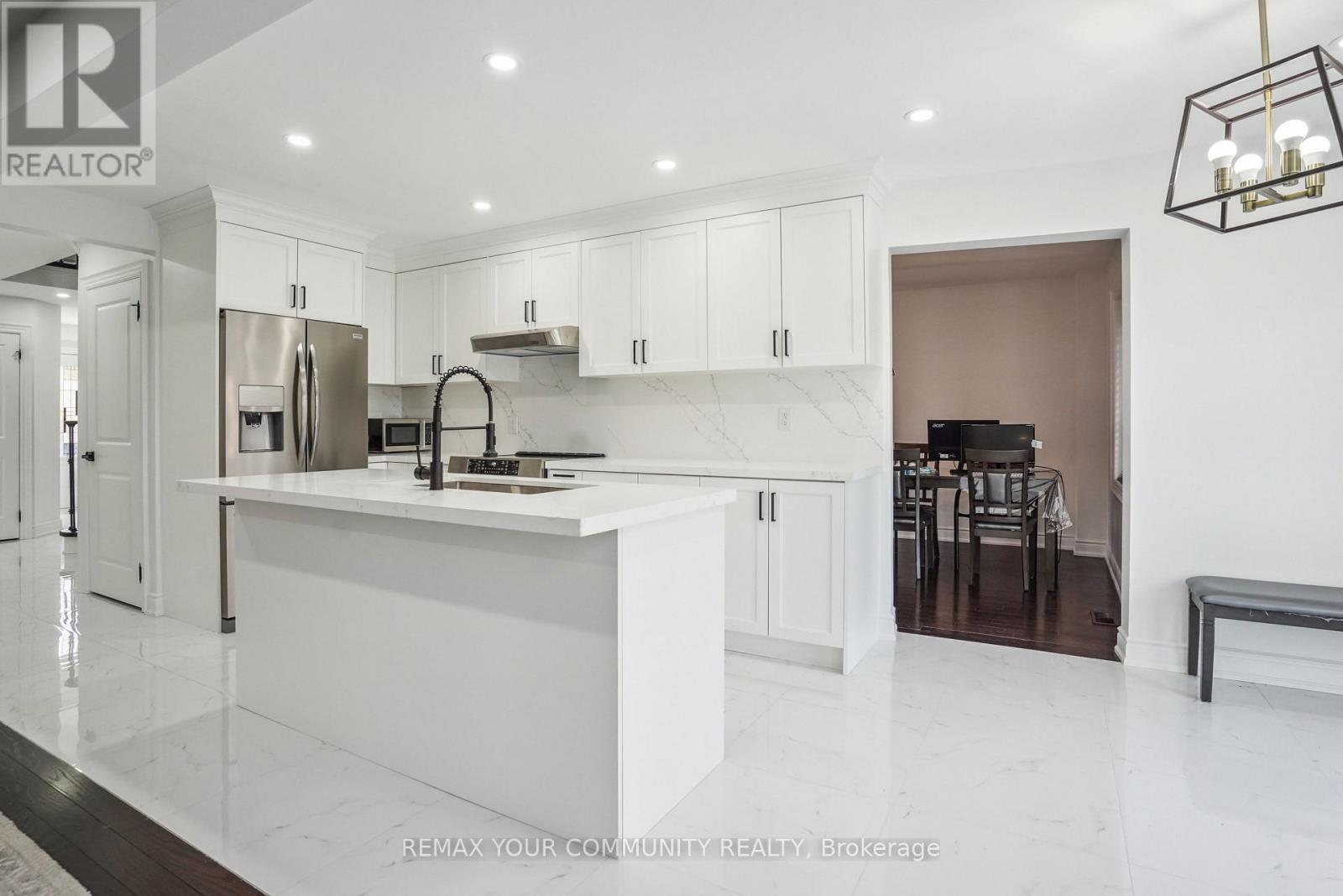 273 Delaney Drive, Ajax, Ontario  L1T 3S7 - Photo 16 - E13780822