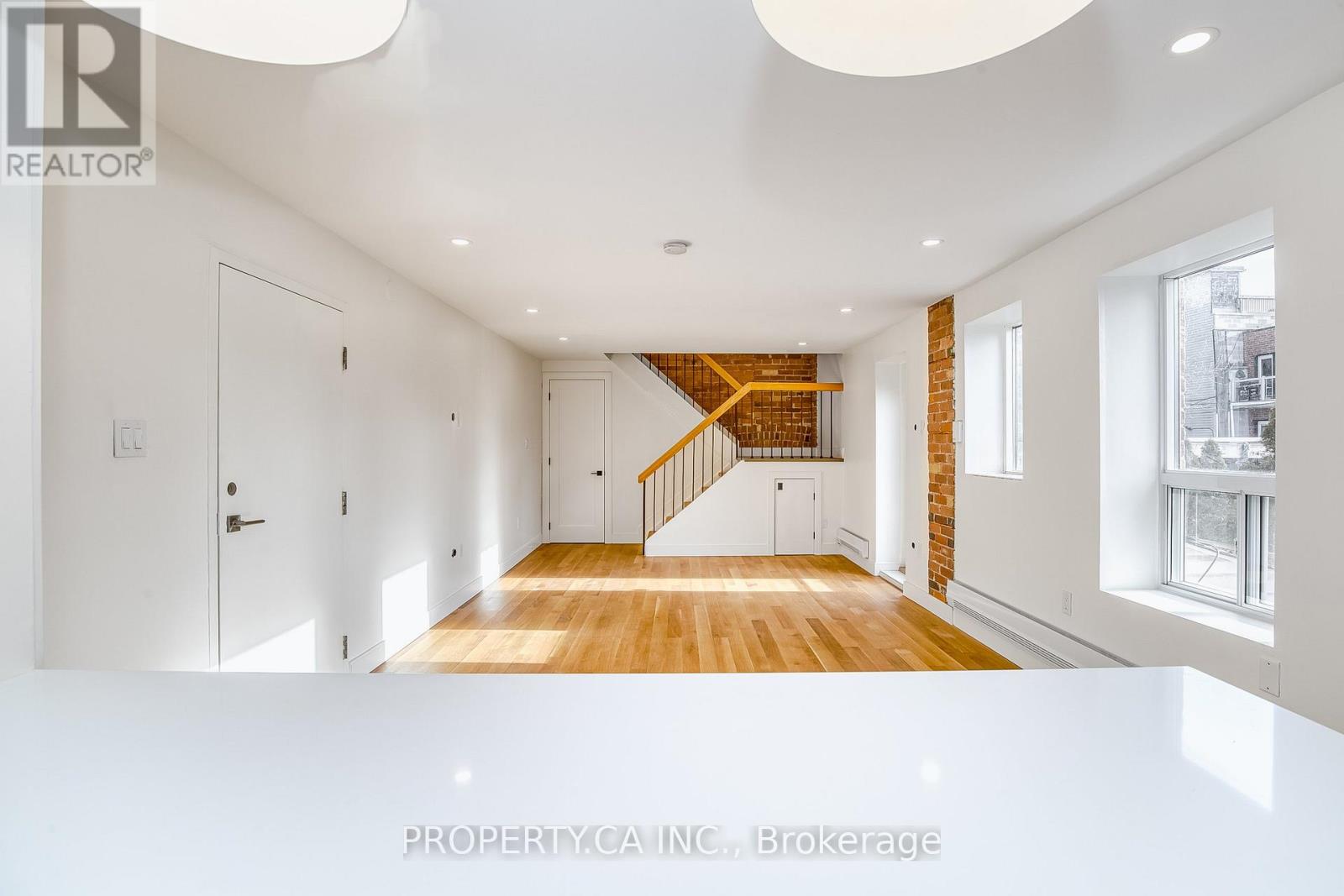97 Lee Avenue, Toronto, Ontario  M4E 2P2 - Photo 22 - E13780830