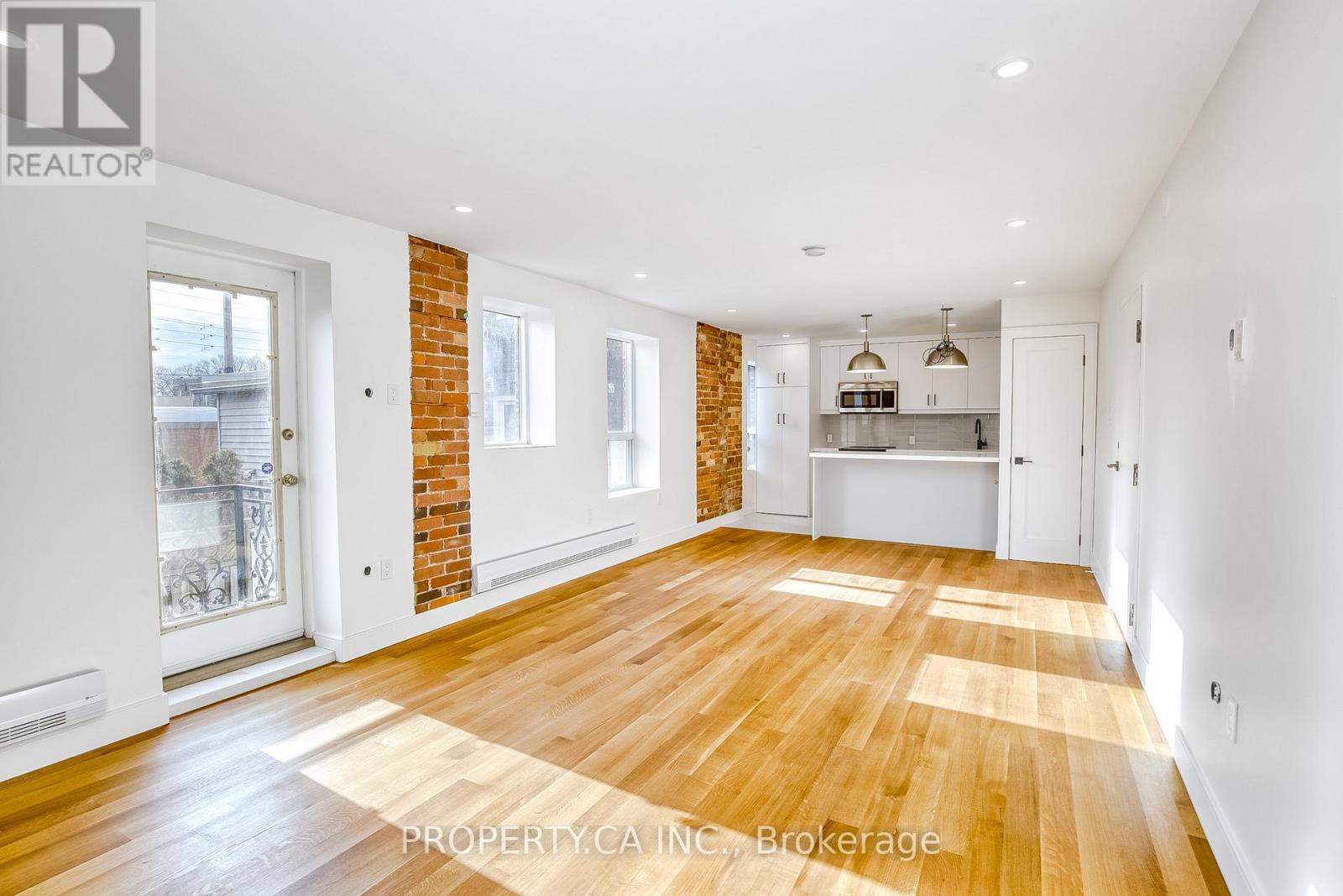 97 Lee Avenue, Toronto, Ontario  M4E 2P2 - Photo 23 - E13780830