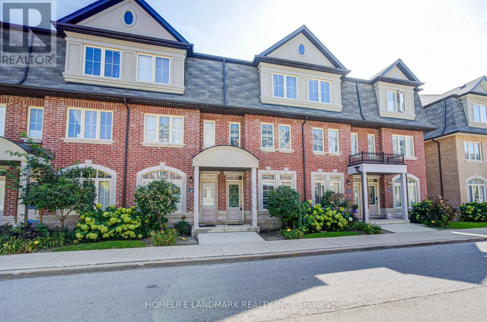 5 - 7 Eaton Park Lane, Toronto, Ontario  M1W 0A5 - Photo 4 - E13780850