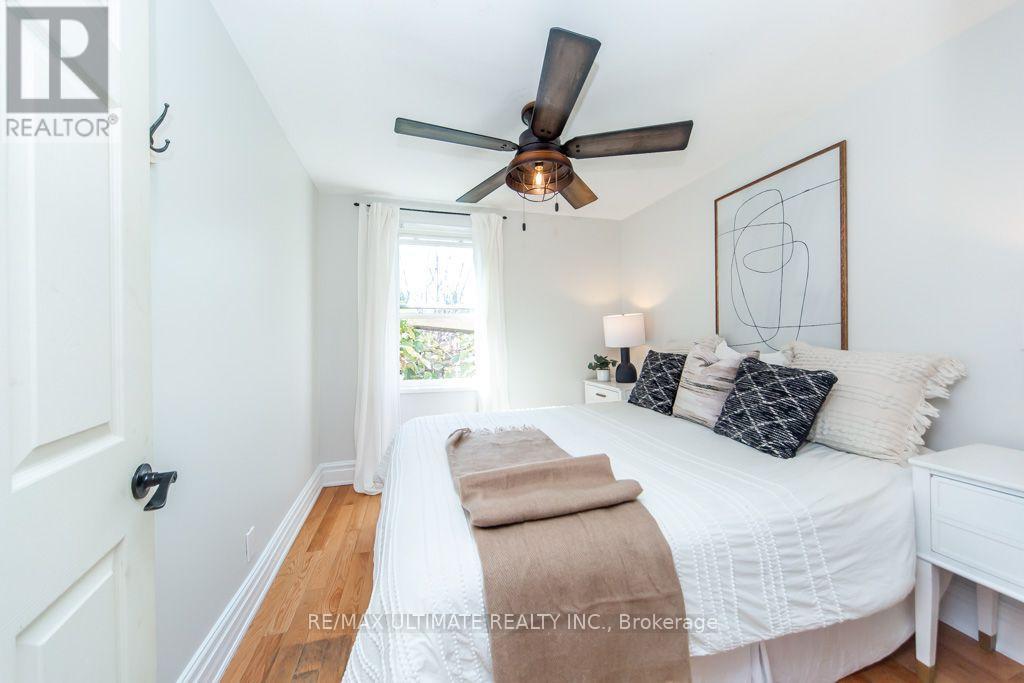 37 Gowan Avenue, Toronto, Ontario  M4K 2C8 - Photo 24 - E13780860