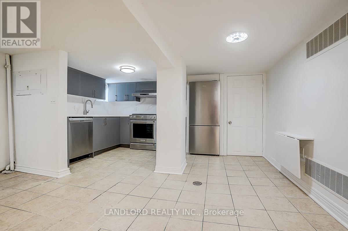 Lower - 79 O'connor Drive, Toronto, Ontario  M4K 2K4 - Photo 17 - E13780878