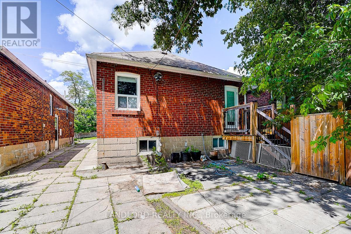 Lower - 79 O'connor Drive, Toronto, Ontario  M4K 2K4 - Photo 5 - E13780878