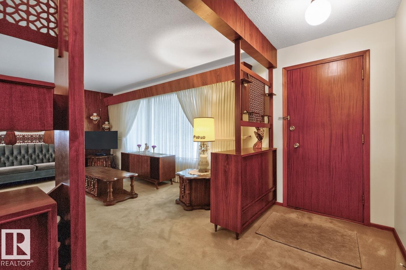 12211 85 St Nw, Edmonton, Alberta  T5B 3G8 - Photo 4 - E4507946