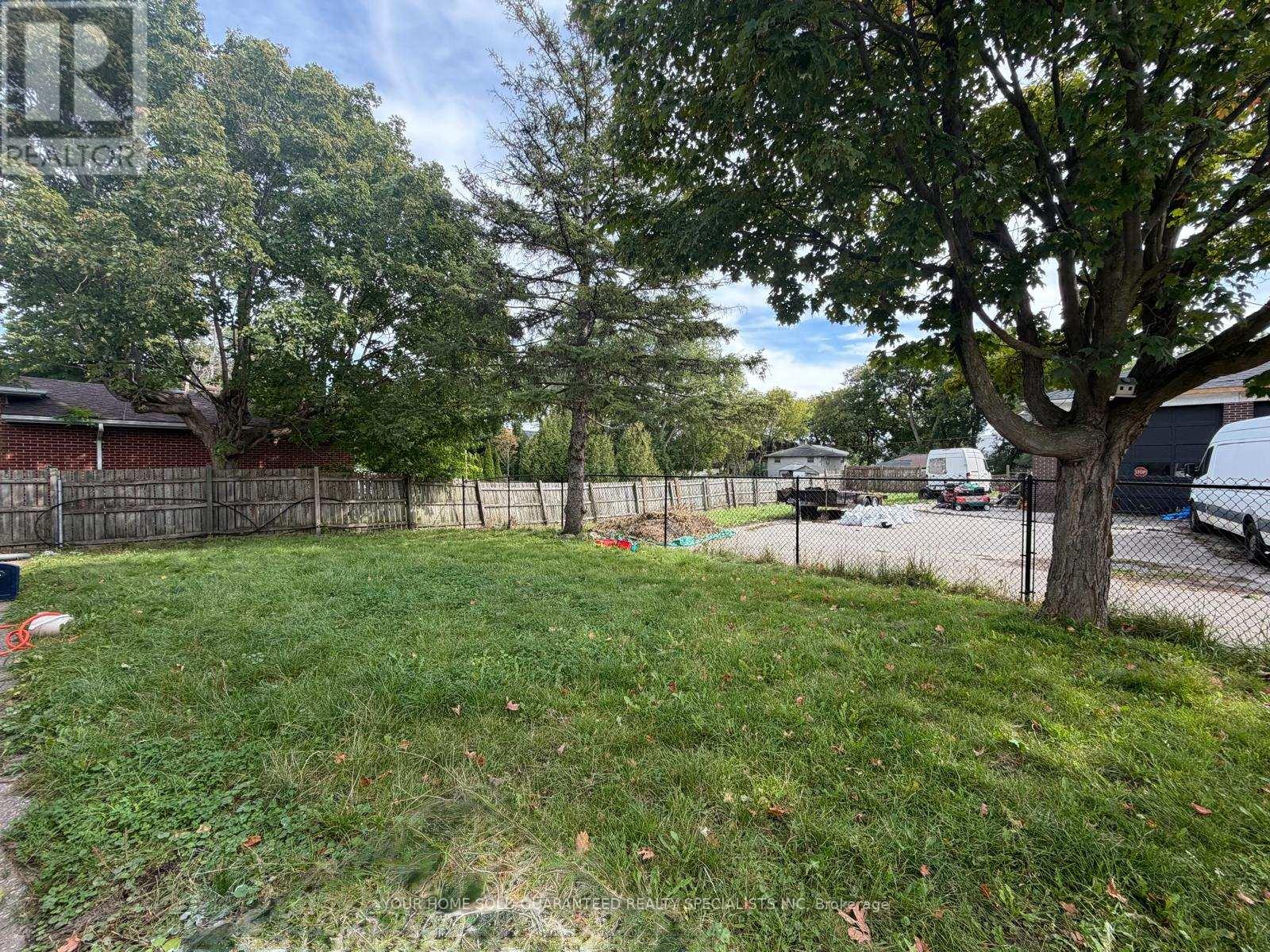 11 Railway Street, Vaughan (Maple), Ontario  L6A 1P6 - Photo 10 - N13780728
