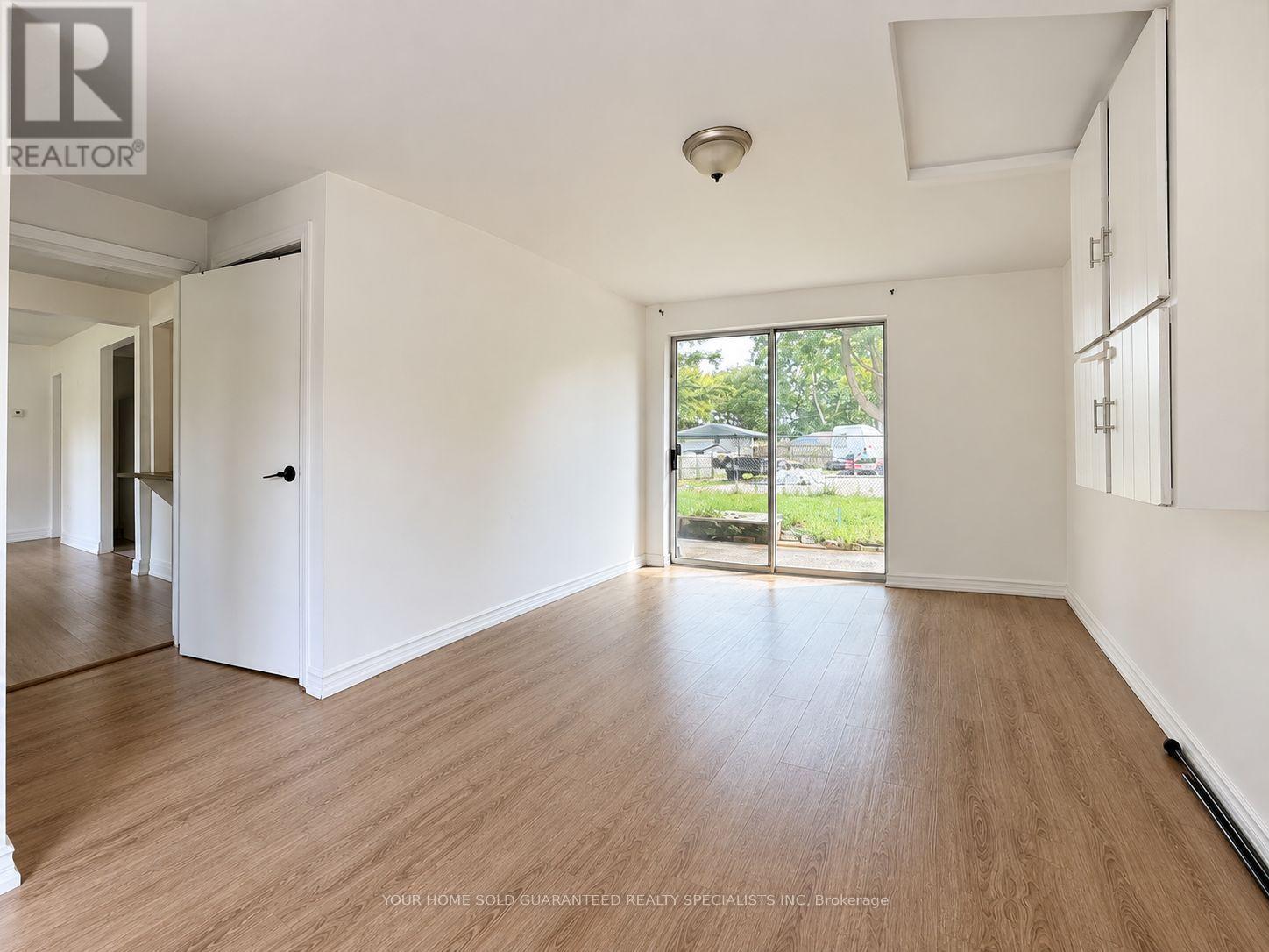 11 Railway Street, Vaughan (Maple), Ontario  L6A 1P6 - Photo 5 - N13780728