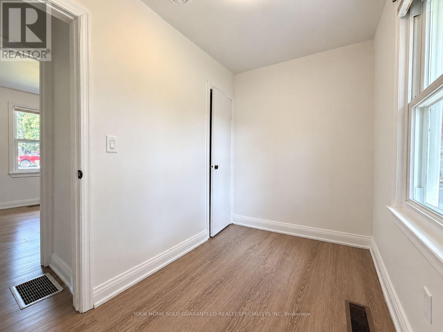 11 Railway Street, Vaughan (Maple), Ontario  L6A 1P6 - Photo 6 - N13780728