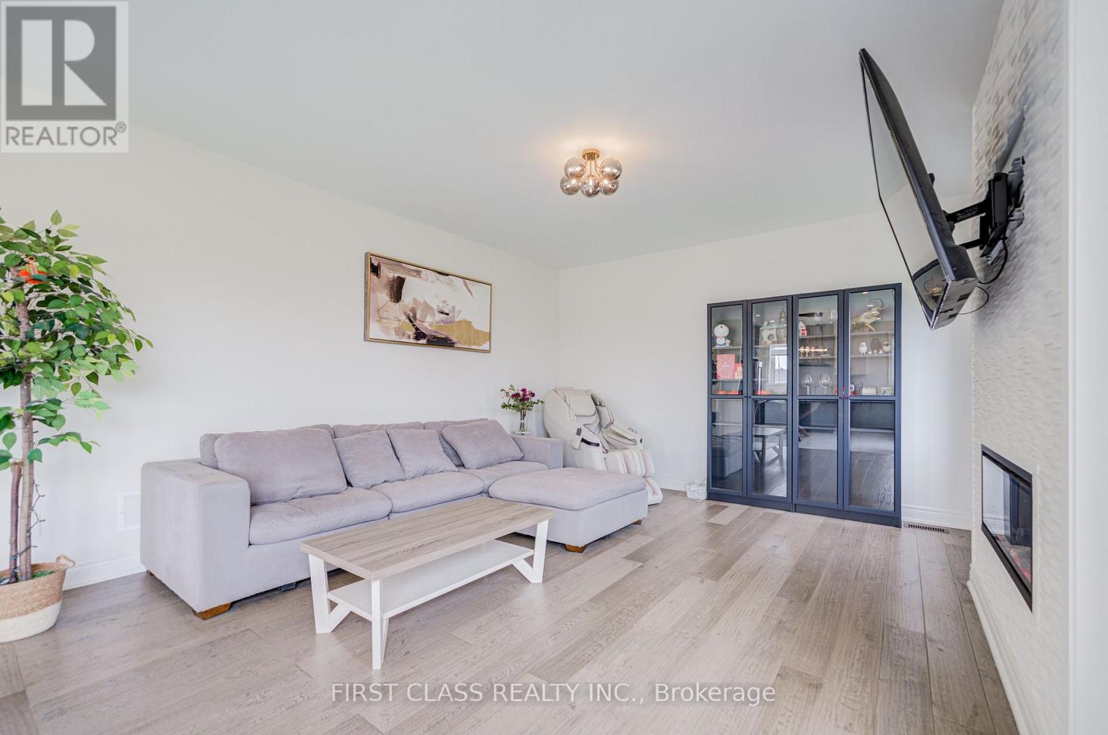 376 Seaview Heights, East Gwillimbury, Ontario  L9N 0Y5 - Photo 6 - N13780840