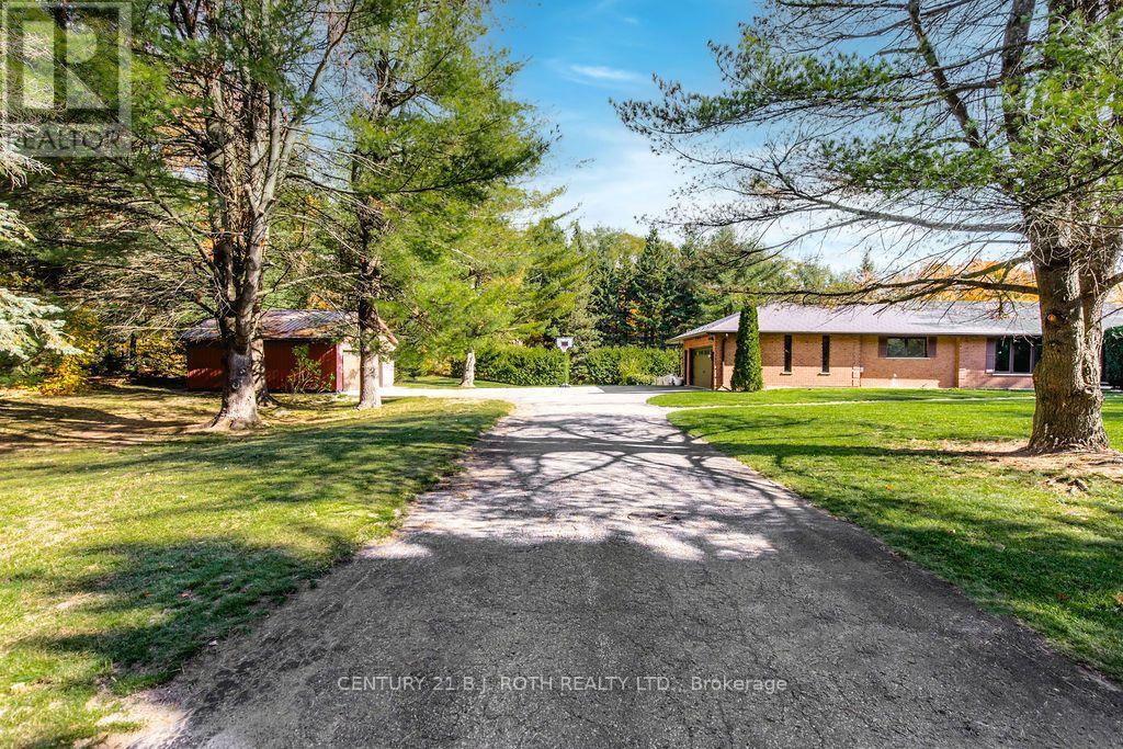3257 Liah Lane, Innisfil, Ontario  L9S 2B4 - Photo 2 - N13780938
