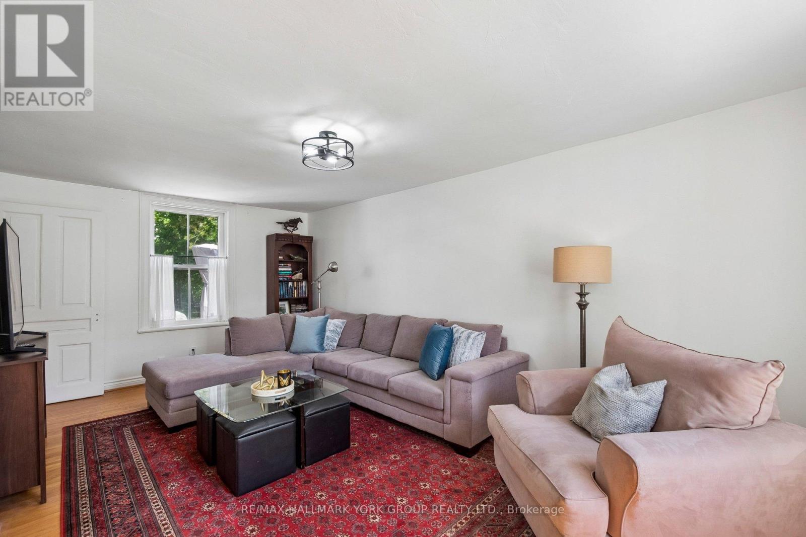 37 Arnold Crescent, Richmond Hill (Mill Pond), Ontario  L4C 3R6 - Photo 5 - N13780968