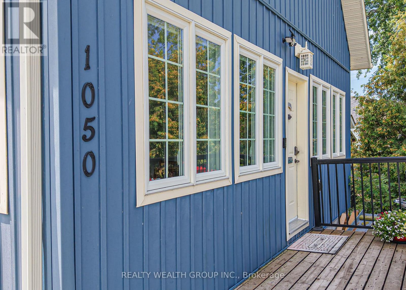 1050 Gardner Place, Innisfil (Gilford), Ontario  L0L 1K0 - Photo 2 - N13780996