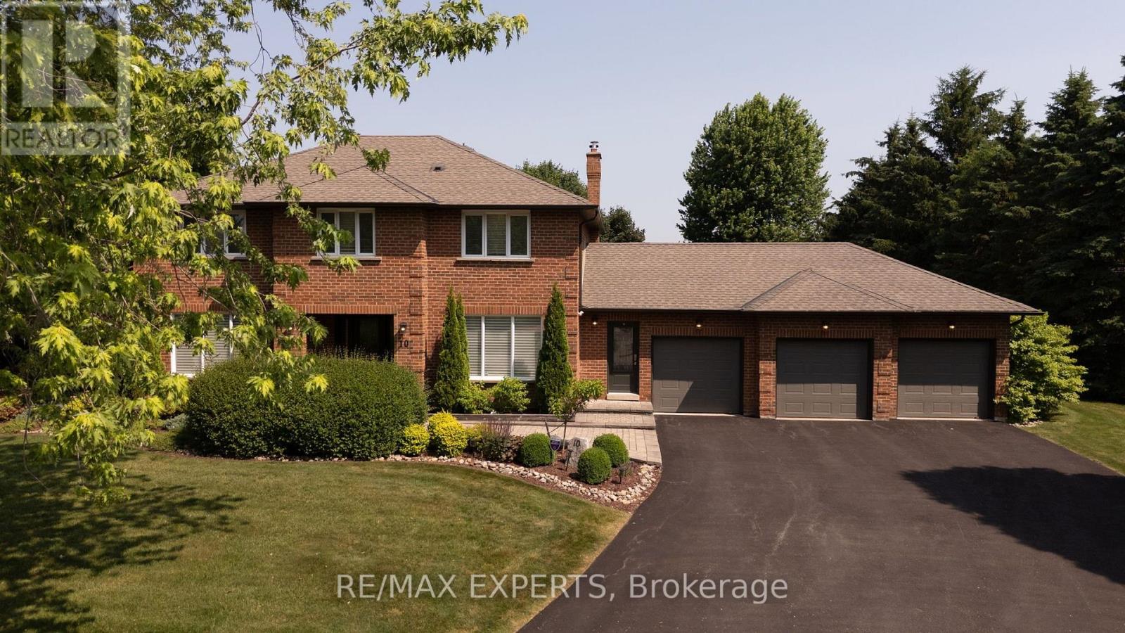 10 Kehoe Court, King (Nobleton), Ontario  L0G 1N0 - Photo 2 - N13781042
