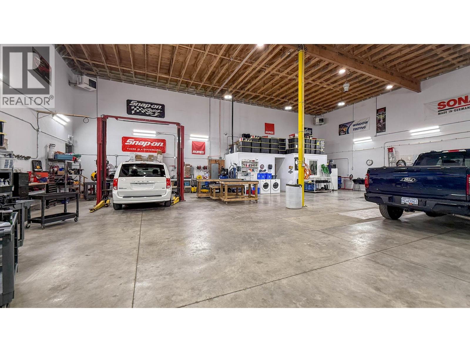 2844 Fenwick Road, Kelowna, British Columbia  V1X 5C1 - Photo 6 - 10341667