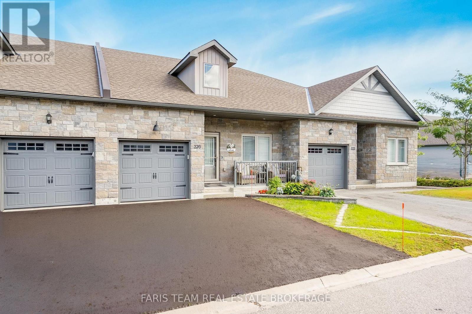 326 Lucy Lane, Severn, Ontario  L3V 8L3 - Photo 1 - S13780772