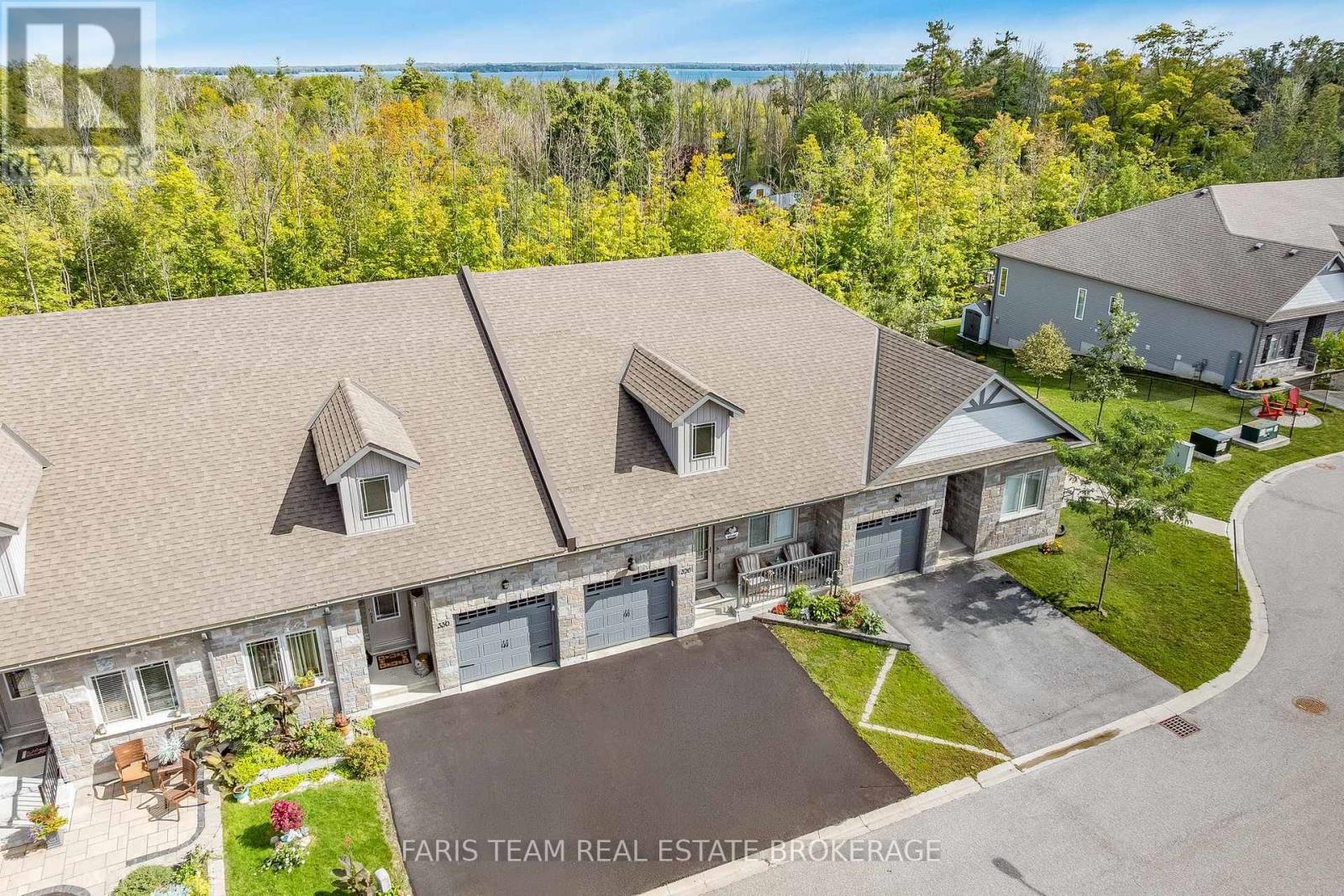 326 Lucy Lane, Severn, Ontario  L3V 8L3 - Photo 2 - S13780772
