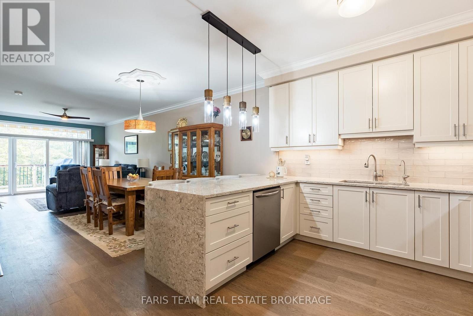 326 Lucy Lane, Severn, Ontario  L3V 8L3 - Photo 9 - S13780772