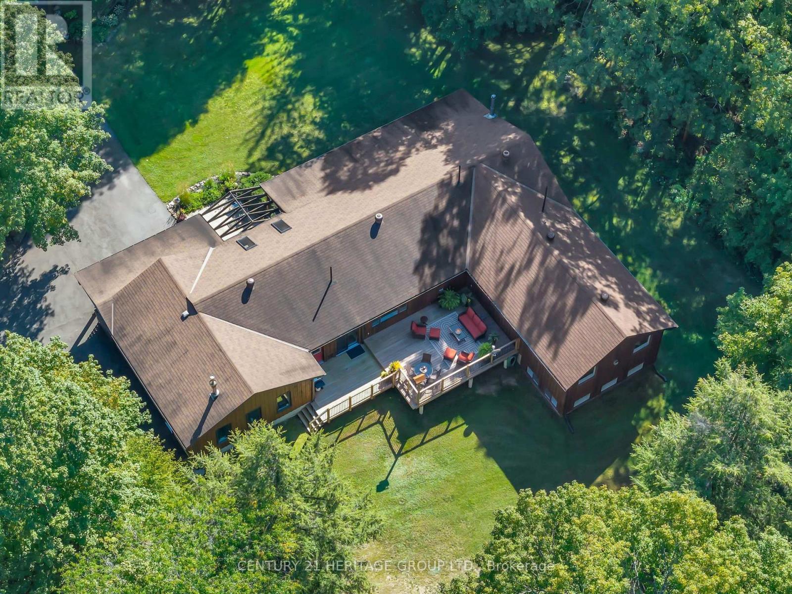 116 Mill Pond Side Road, Oro-Medonte, Ontario  L0K 1E0 - Photo 2 - S13780894
