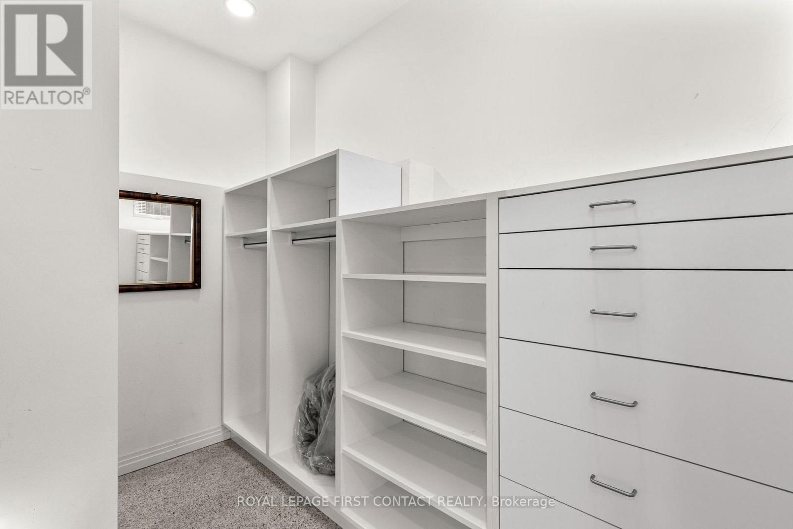 51 Kempenfelt Drive, Barrie, Ontario  L4M 1B8 - Photo 40 - S13781022
