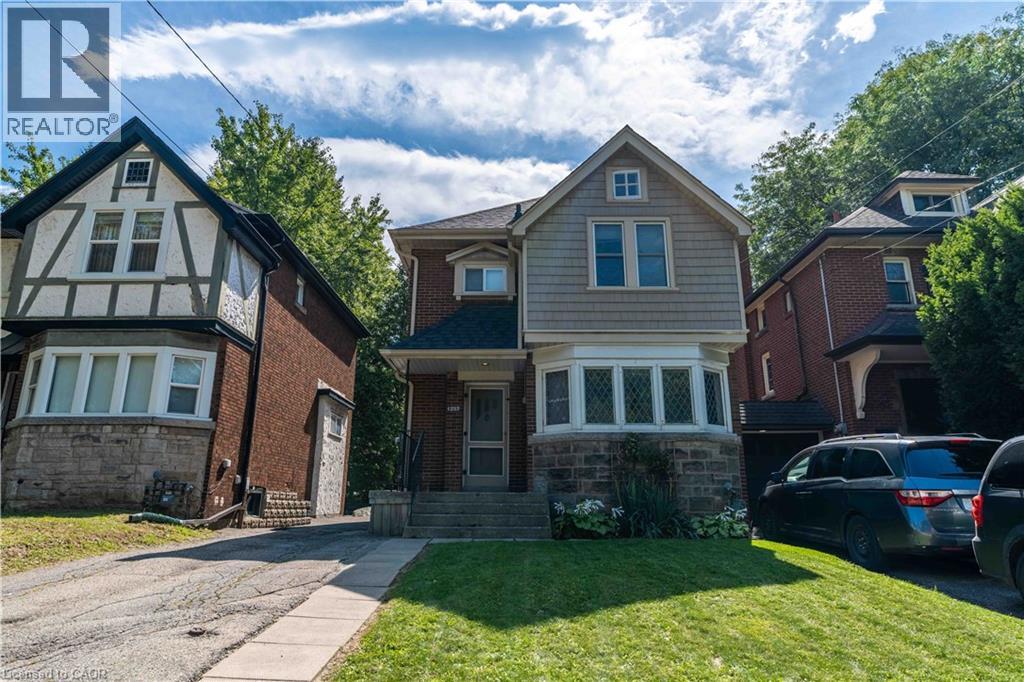 1257 King Street W