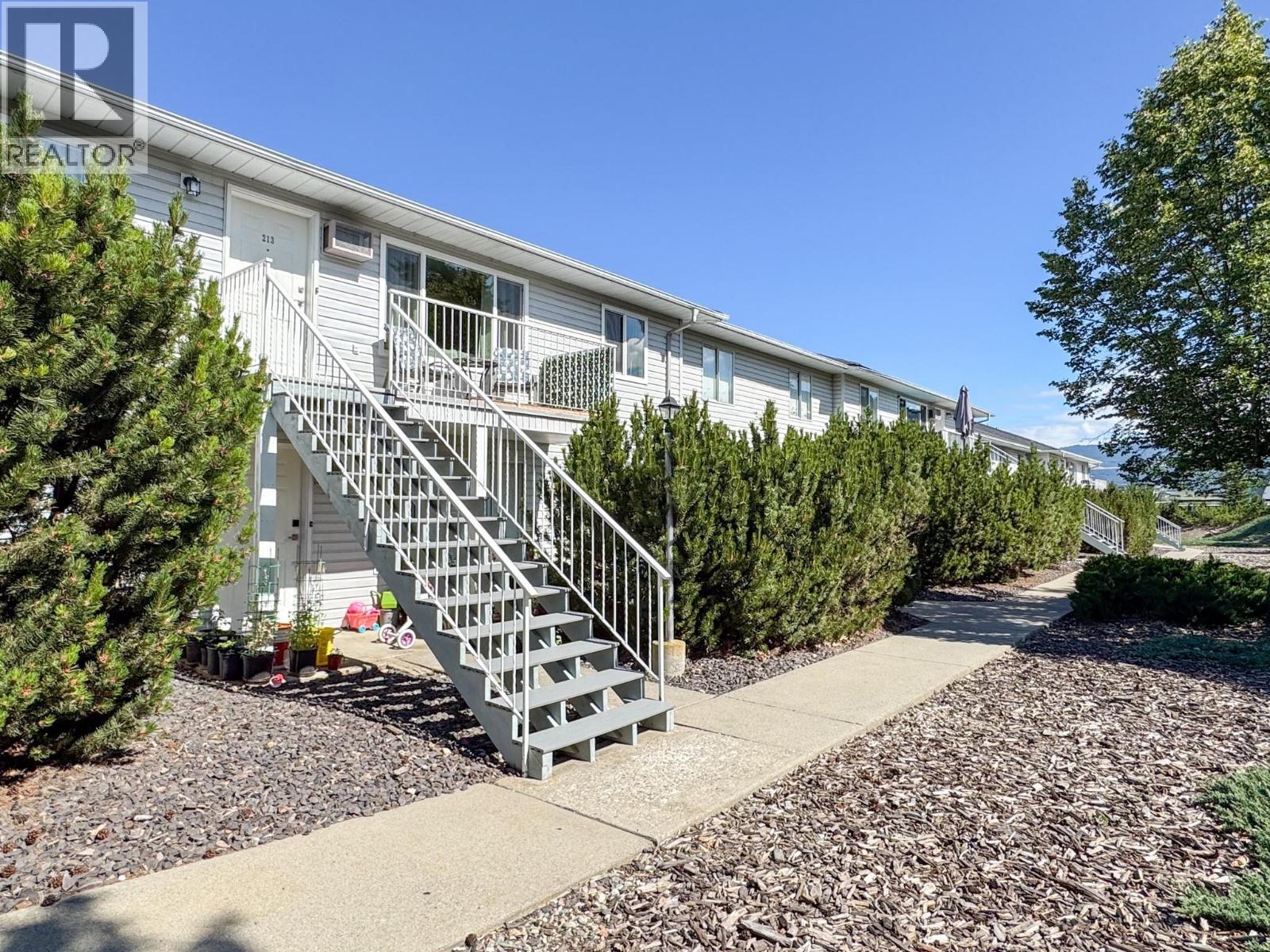 1047 Middleton Way Unit# 213, Vernon, British Columbia  V1B 2N3 - Photo 1 - 10400744