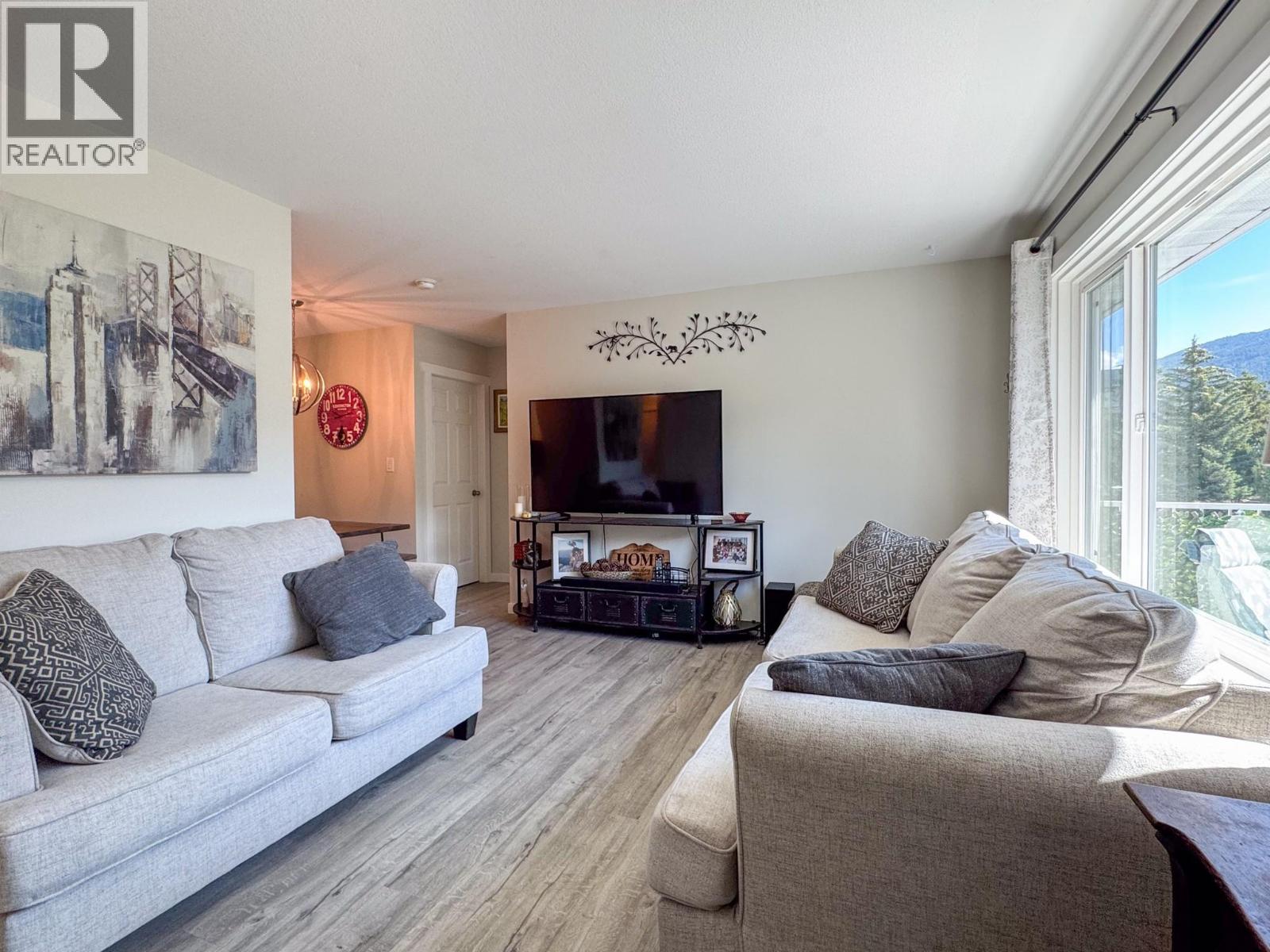 1047 Middleton Way Unit# 213, Vernon, British Columbia  V1B 2N3 - Photo 3 - 10400744