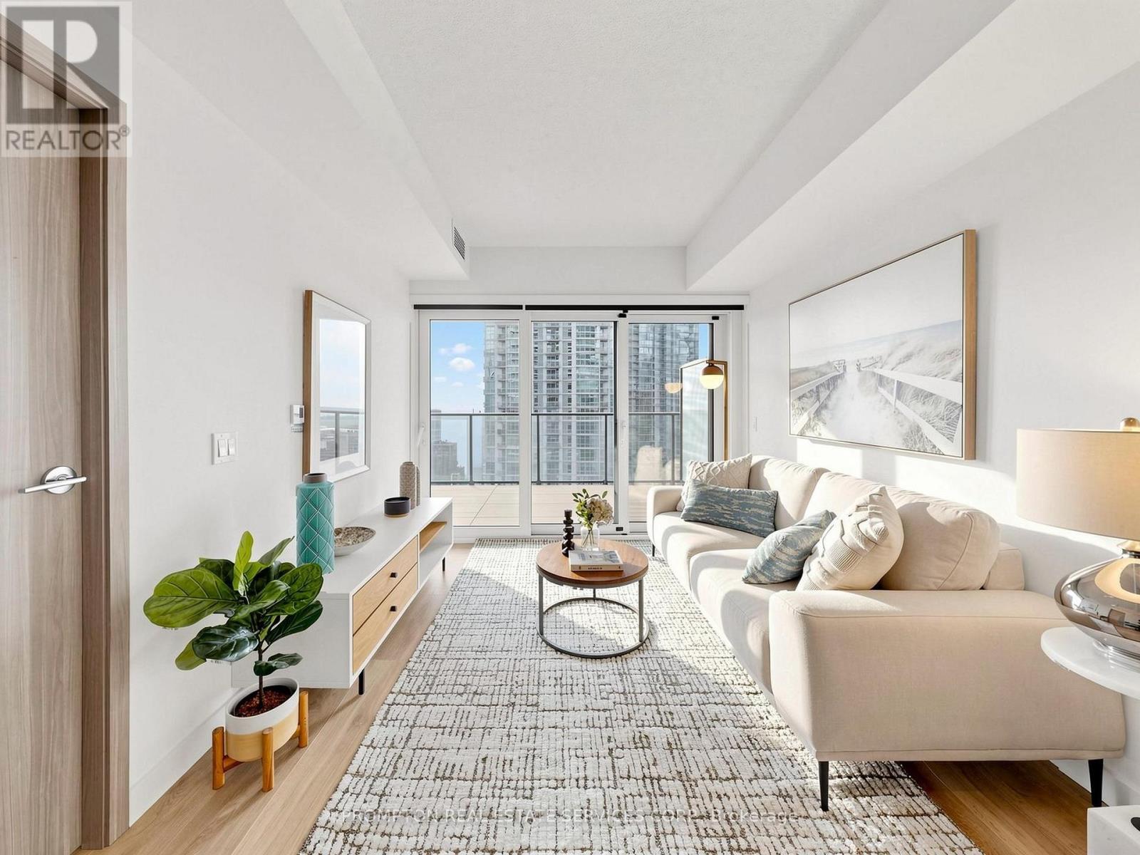 2208 - 1 Concord Cityplace Way, Toronto, Ontario  M5V 0X3 - Photo 18 - C13772068