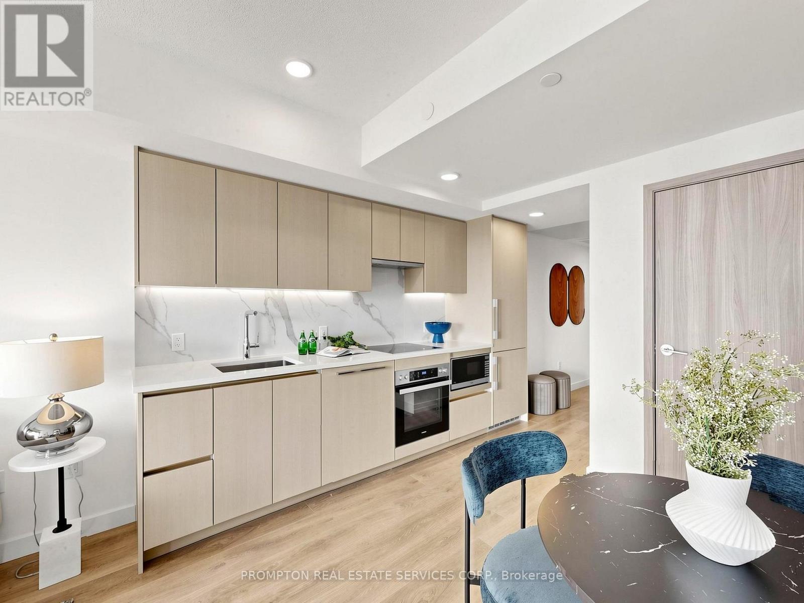 2208 - 1 Concord Cityplace Way, Toronto, Ontario  M5V 0X3 - Photo 28 - C13772068