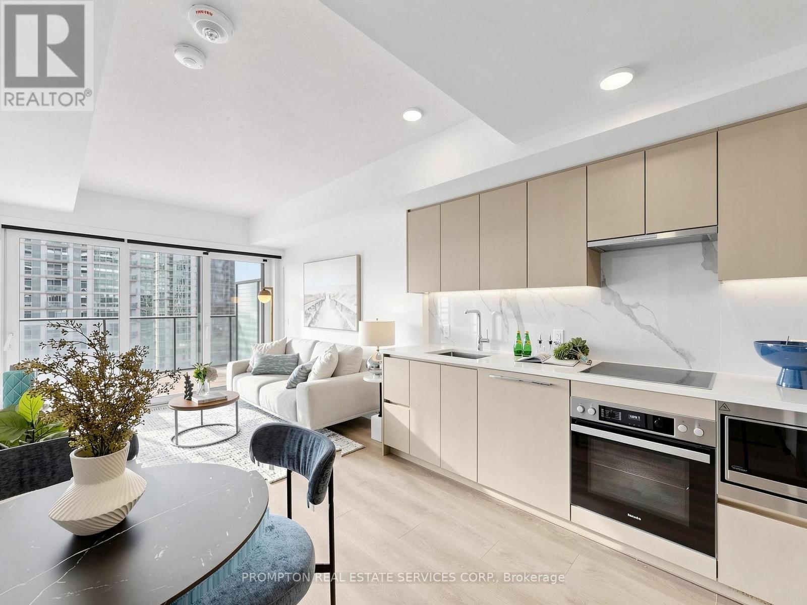 2208 - 1 Concord Cityplace Way, Toronto, Ontario  M5V 0X3 - Photo 29 - C13772068