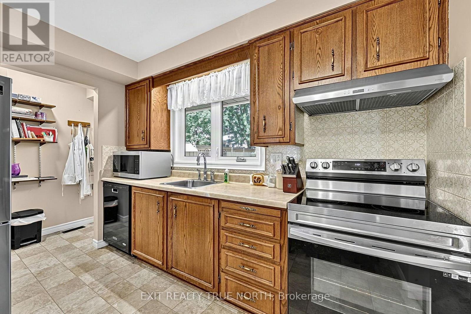 2661 Homelands Drive, Mississauga, Ontario  L5K 1H7 - Photo 13 - W13780886