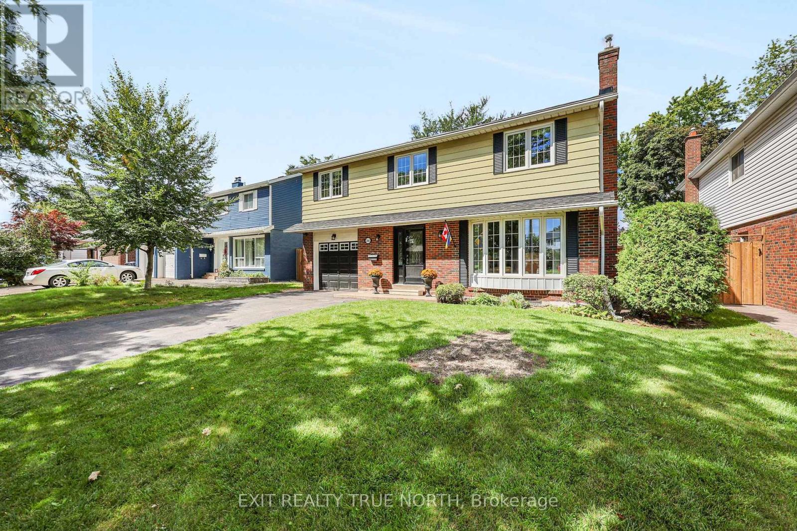 2661 Homelands Drive, Mississauga, Ontario  L5K 1H7 - Photo 2 - W13780886