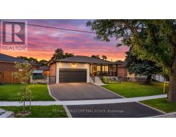 34 RIDGEMOUNT ROAD, Toronto, Ontario
