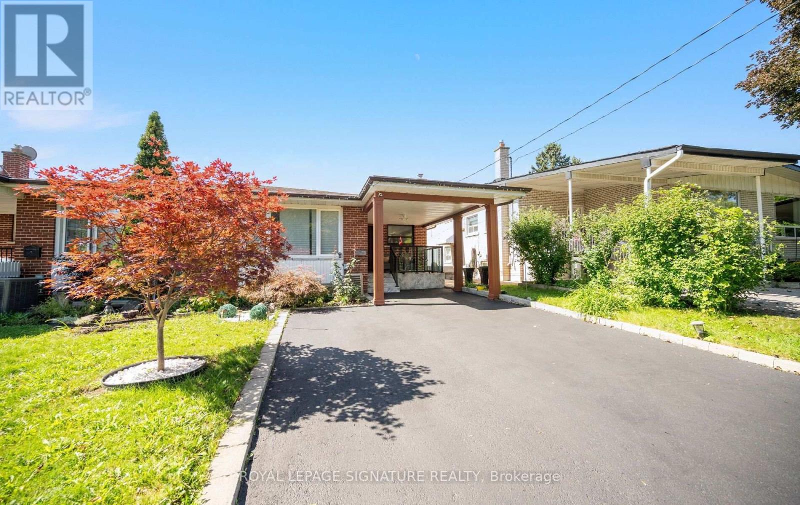 14 DIXINGTON CRESCENT, Toronto, Ontario