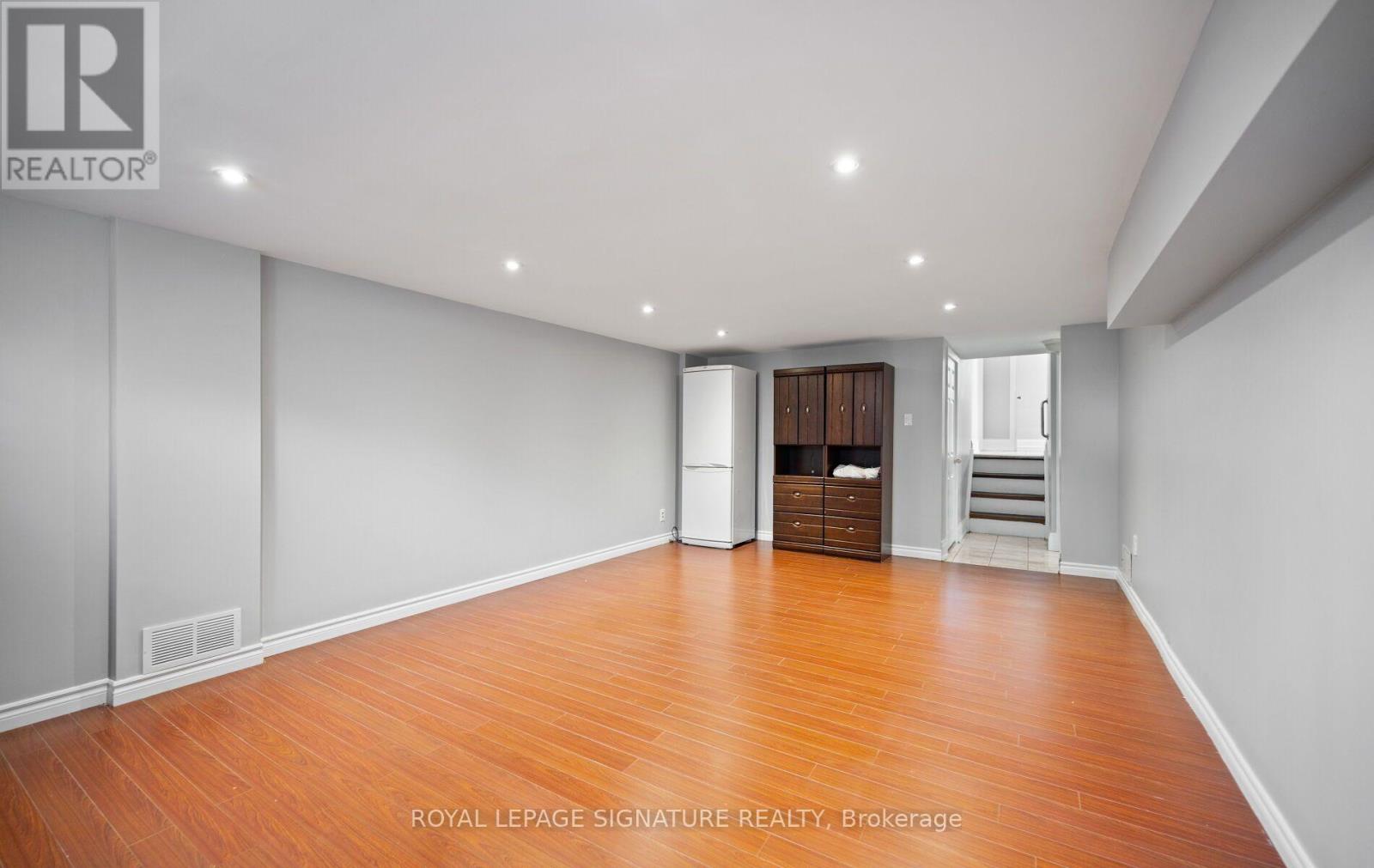 14 Dixington Crescent, Toronto, Ontario  M9P 2M1 - Photo 26 - W13781016