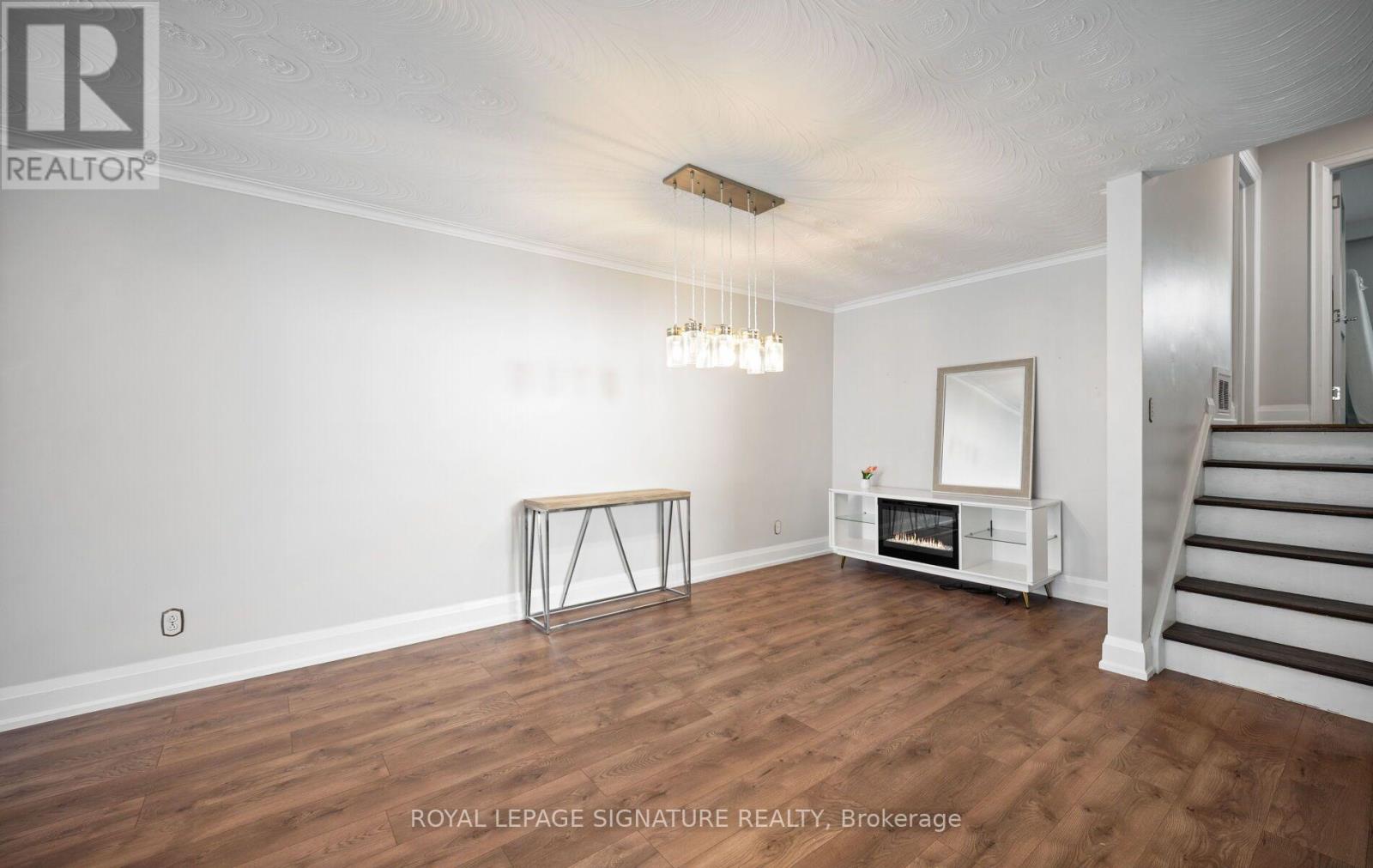 14 Dixington Crescent, Toronto, Ontario  M9P 2M1 - Photo 9 - W13781016
