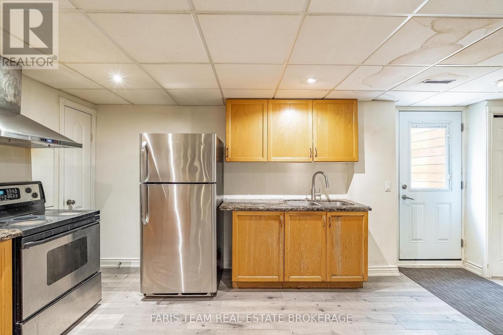 503 Grove Street E, Barrie, Ontario  L4M 5Z4 - Photo 33 - S13754578