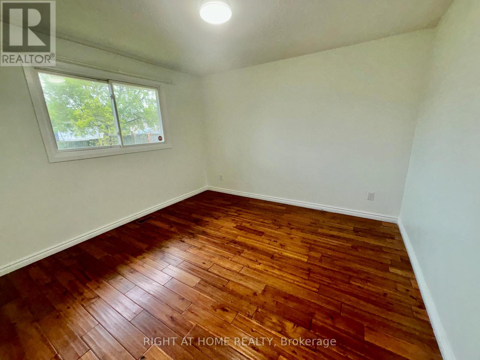 8158 Paddock Trail Drive, Niagara Falls, Ontario  L2H 1X3 - Photo 20 - X13780722