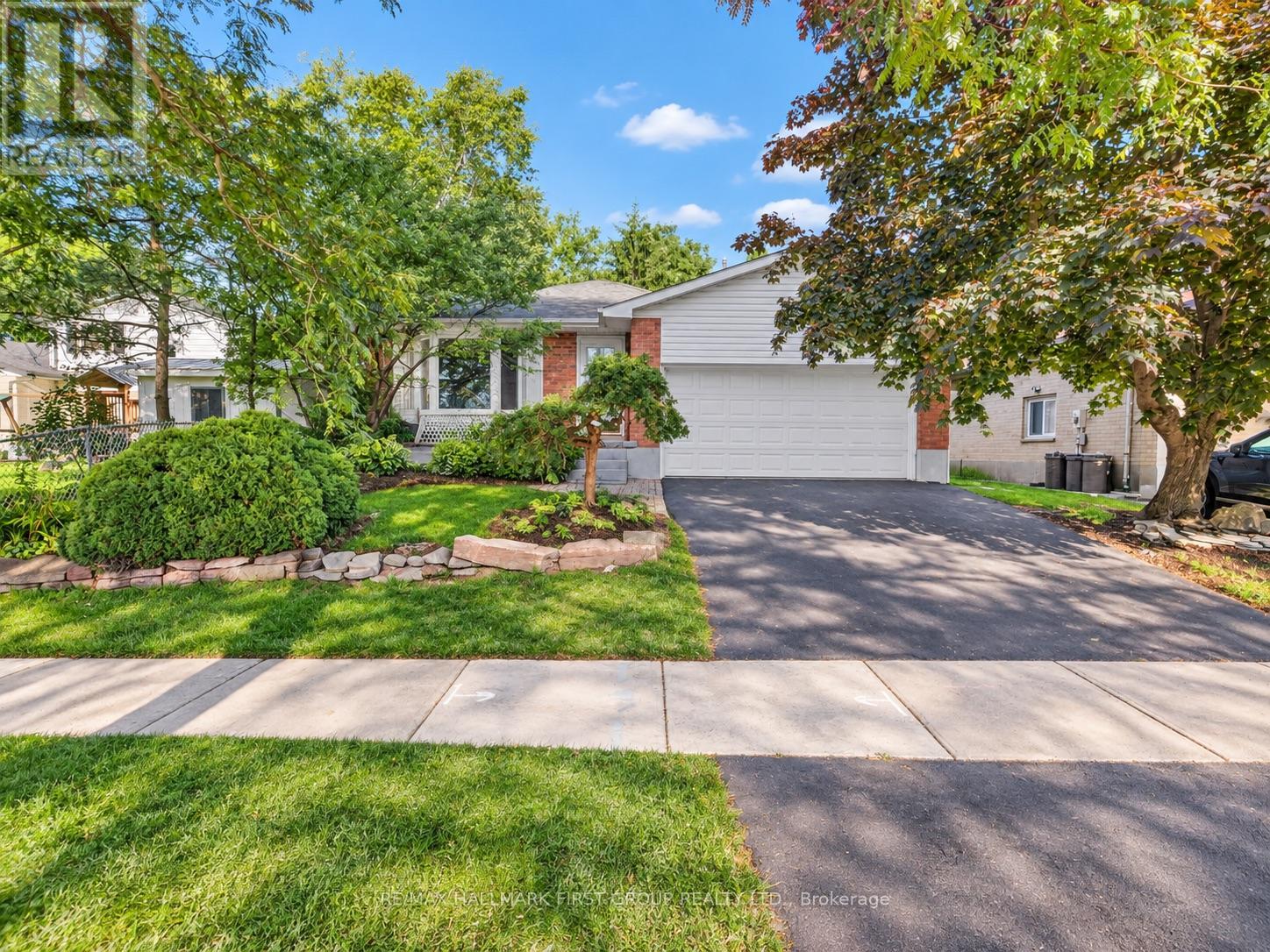 174 HIGHVIEW AVENUE E, London South, Ontario