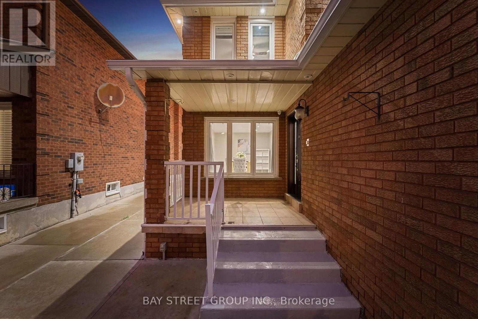 34 Lamp Crescent, Vaughan, Ontario  L4L 6J9 - Photo 36 - N13733700