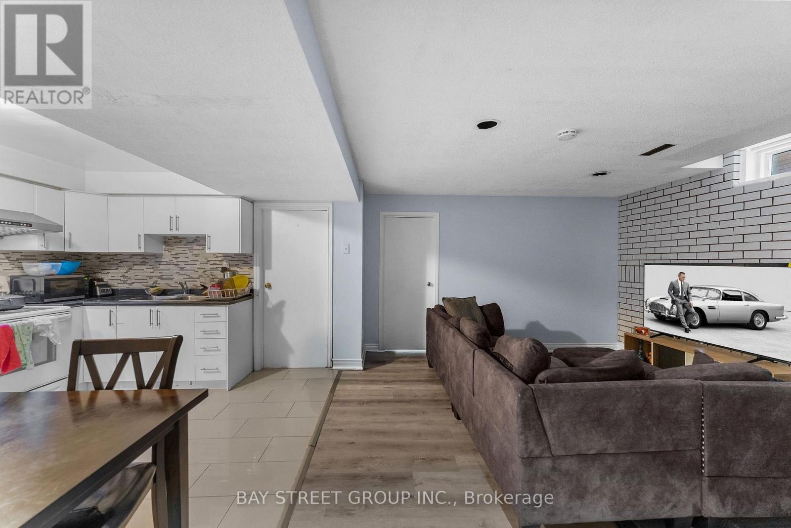 34 Lamp Crescent, Vaughan, Ontario  L4L 6J9 - Photo 31 - N13733700