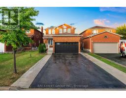 34 LAMP CRESCENT, Vaughan, Ontario