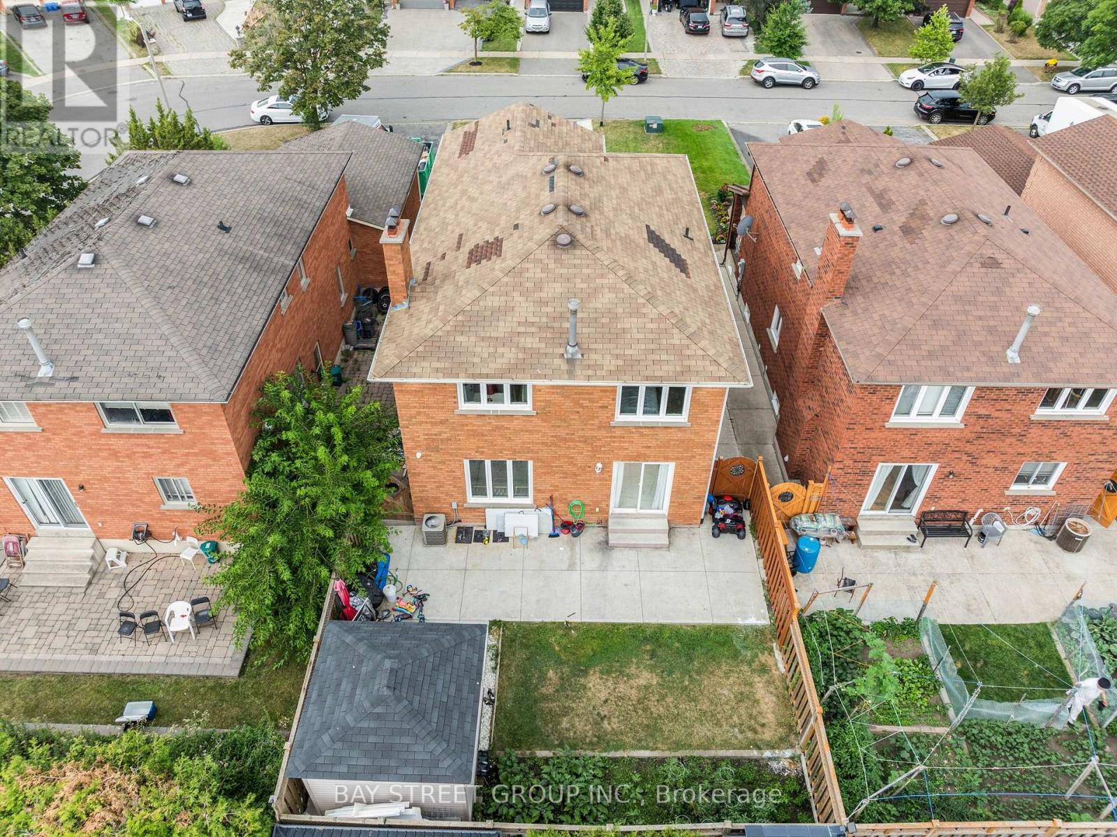 34 Lamp Crescent, Vaughan, Ontario  L4L 6J9 - Photo 35 - N13733700