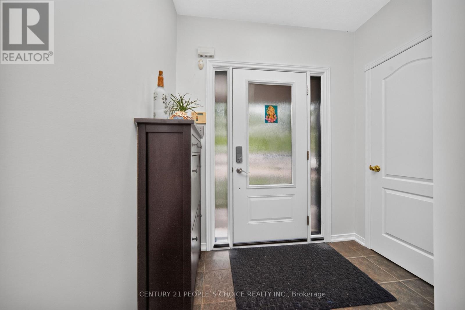 44 Monaco Court, Brampton, Ontario L7A 1X4 - Photo 9 - W13778228