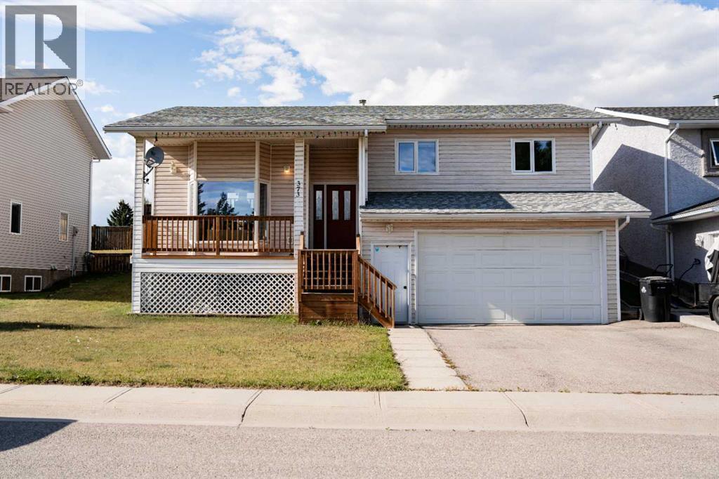 373 Collinge Road, Hinton, Alberta  T7V 1L2 - Photo 1 - A2344773