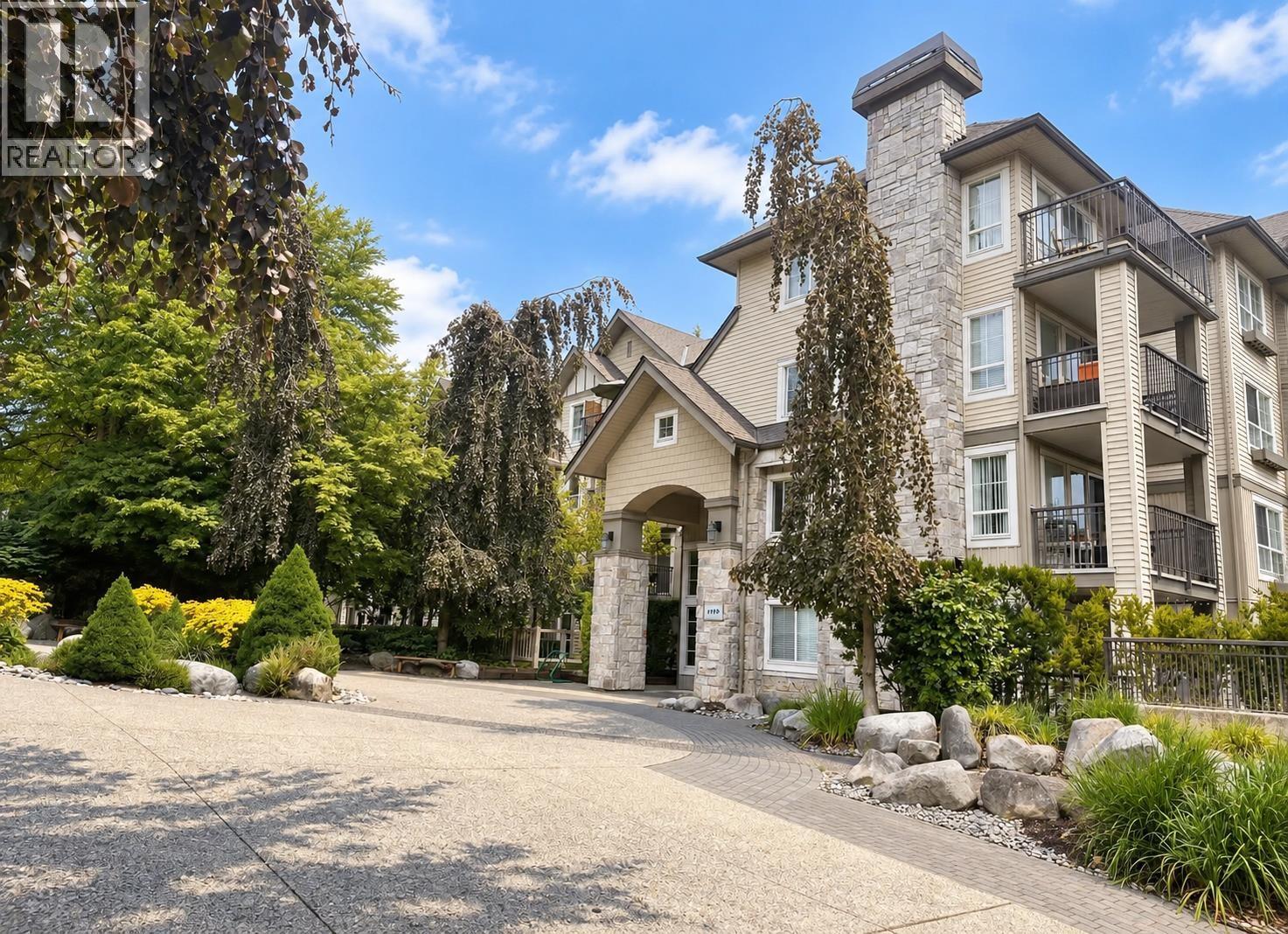 310 1150 E 29th Street, North Vancouver, British Columbia  V7K 3E2 - Photo 3 - R3163261