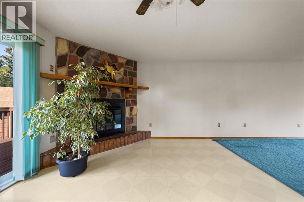 6209 34 Avenue, Camrose, Alberta  T4V 3X3 - Photo 9 - A2338558