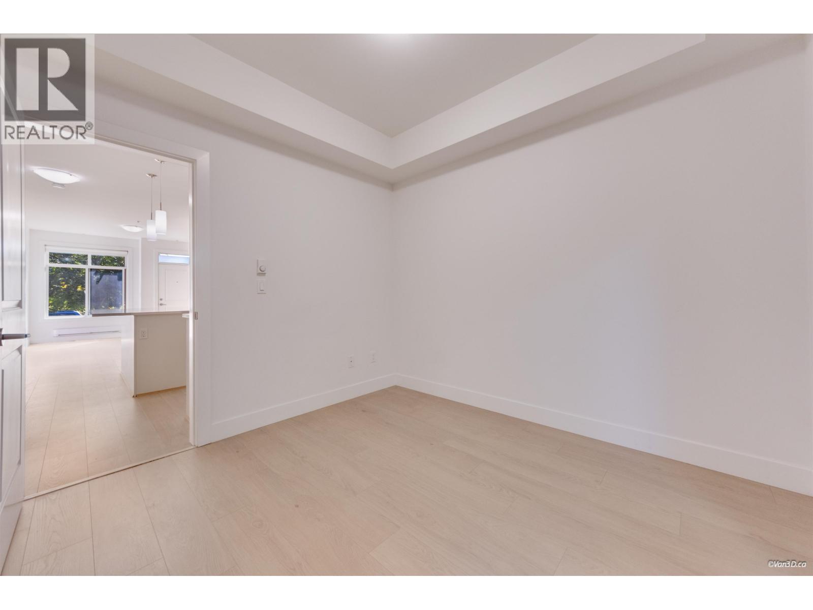 5835 Wales Street, Vancouver, British Columbia V5R 0E6 - Photo 11 - R3164842
